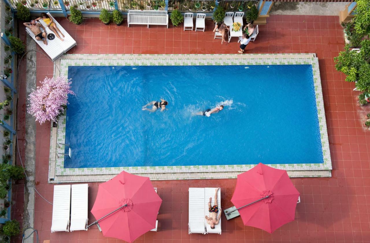 Annecy Hotel Vang Vieng Exterior photo